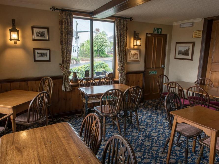 The Olde Peculiar Hotel Rugeley Buitenkant foto