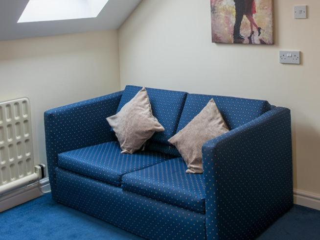 The Olde Peculiar Hotel Rugeley Kamer foto